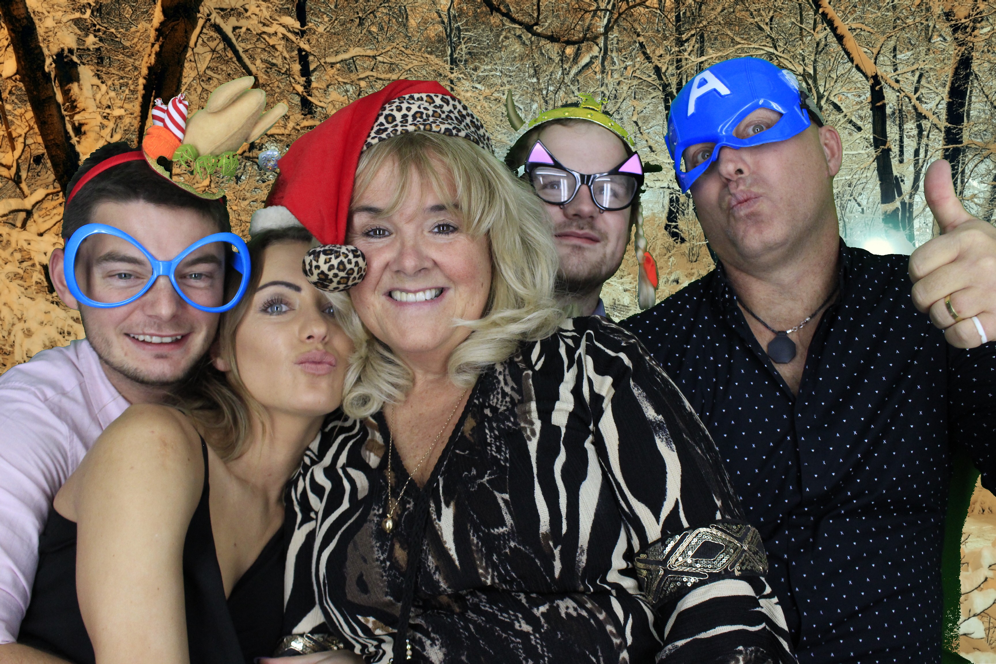 Silvermere Christmas Party  | View more photos from the event at gallery.myphotoboothexperience.co.uk/u/MyPhotoBoothExperienceLtd/Silvermere-Christmas-Party-0